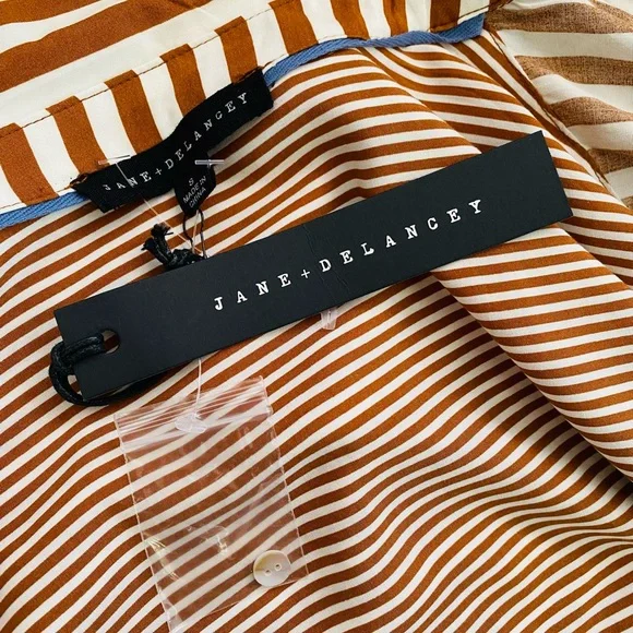 Jane + Delancey Button Down NWT - Picture 3 of 3